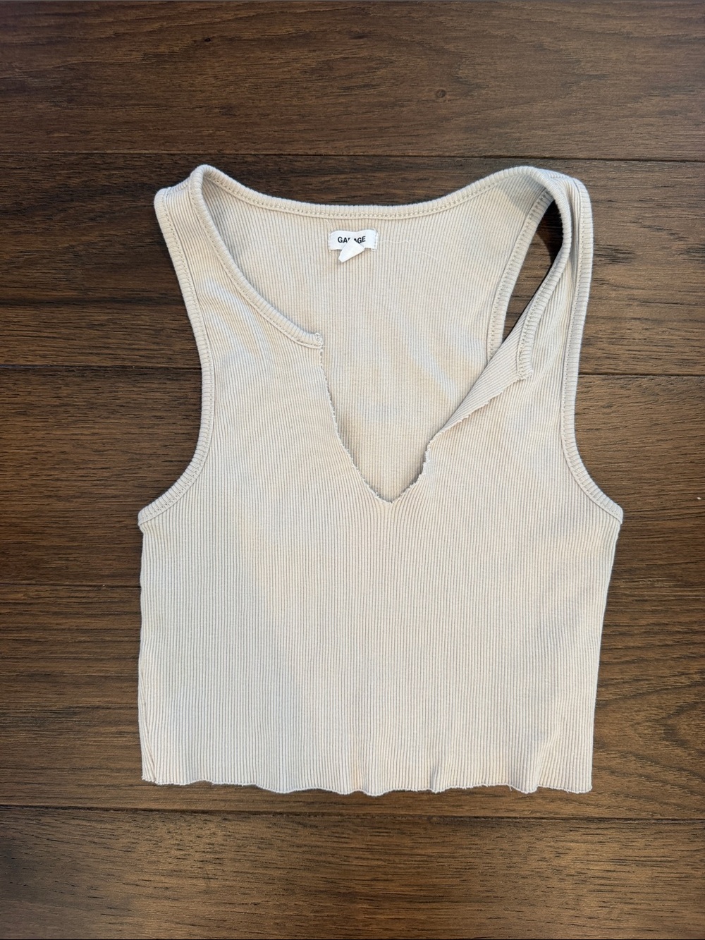 Garage Ribbed Beige V-Notch Tank Top Size XS - C33-093